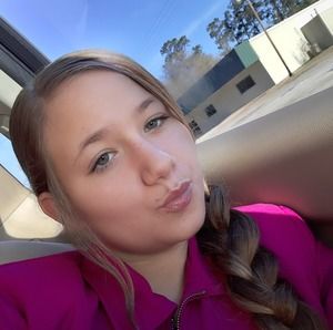 Meet your Posher, Alexandrea